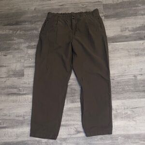 Sonoma Women’s olive green pants